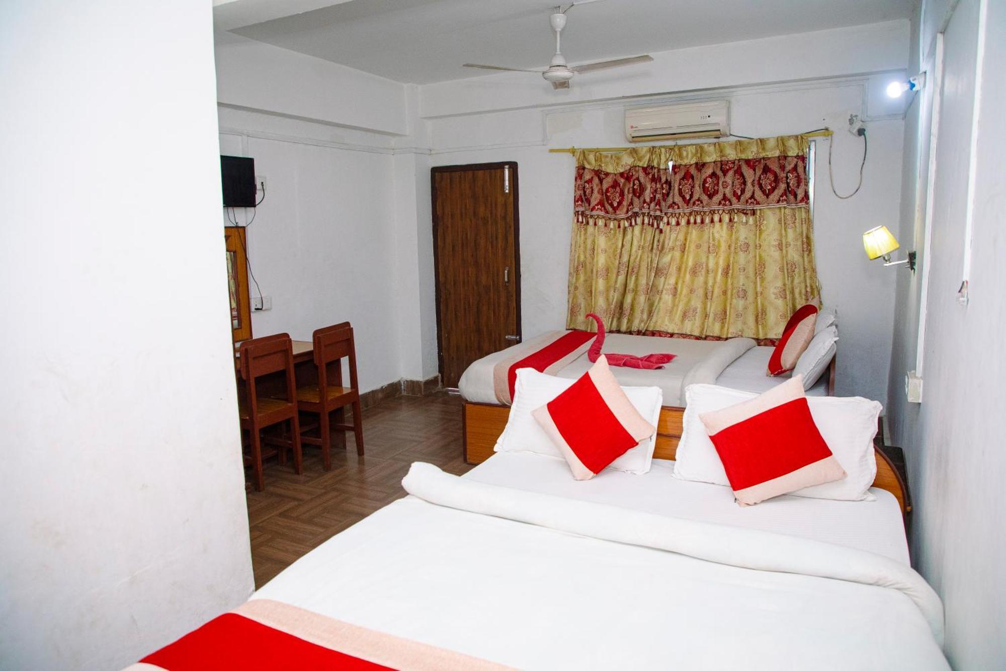 Hotel Shiva'S Dream Sauraha Eksteriør bilde
