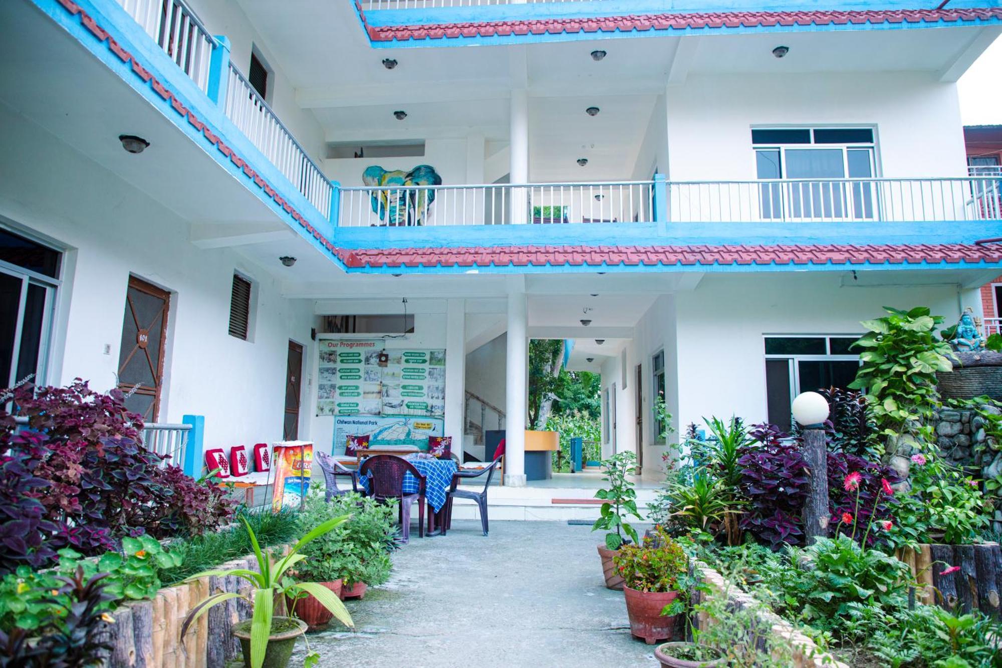 Hotel Shiva'S Dream Sauraha Eksteriør bilde
