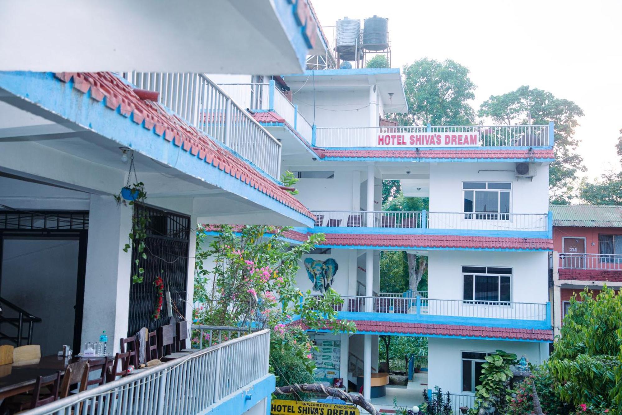 Hotel Shiva'S Dream Sauraha Eksteriør bilde