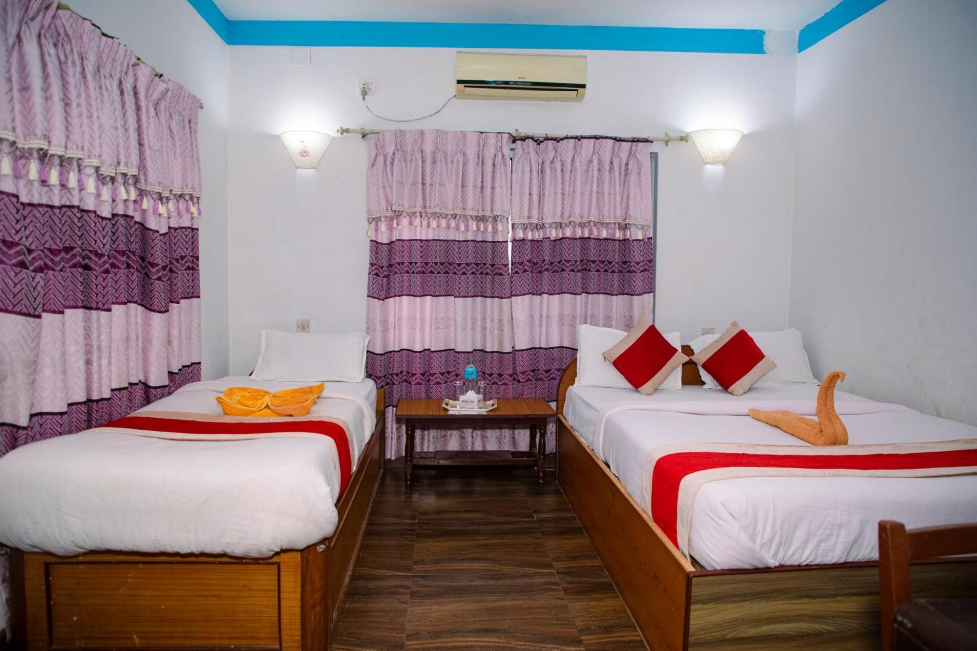 Hotel Shiva'S Dream Sauraha Eksteriør bilde